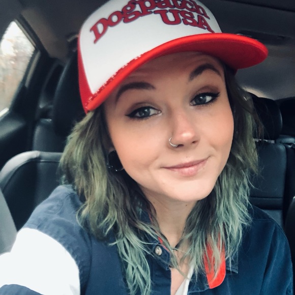 Meet your Posher, Cristin - Picture 3 of 3